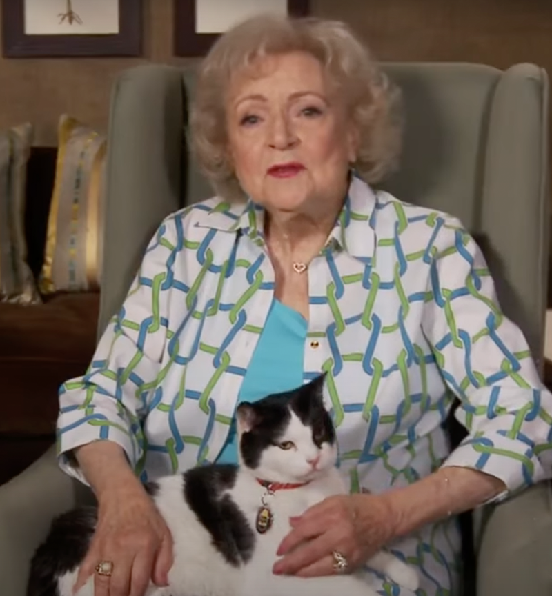 Betty White and cat