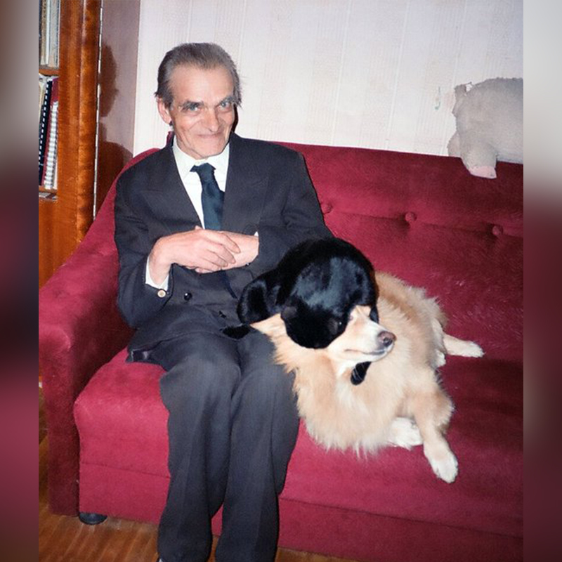 Knorozov with black cat and dog 1